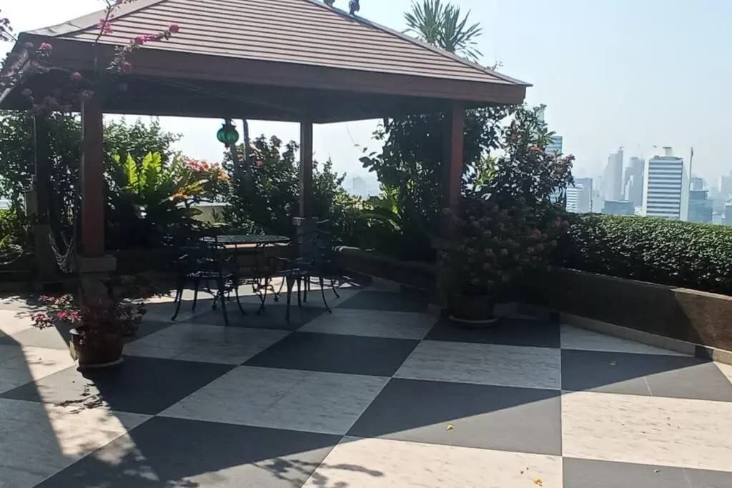 Stunning 24th Fl Terrace Penthouse! - photo 8