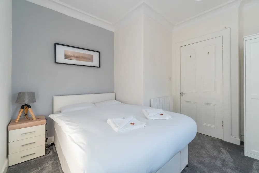 Silver Lining Charming Meadowbank Flat - photo 5