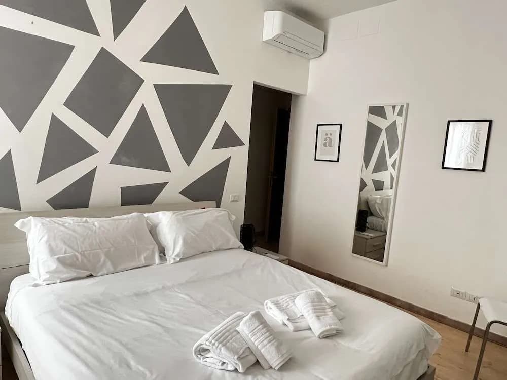 Mia House - photo 5