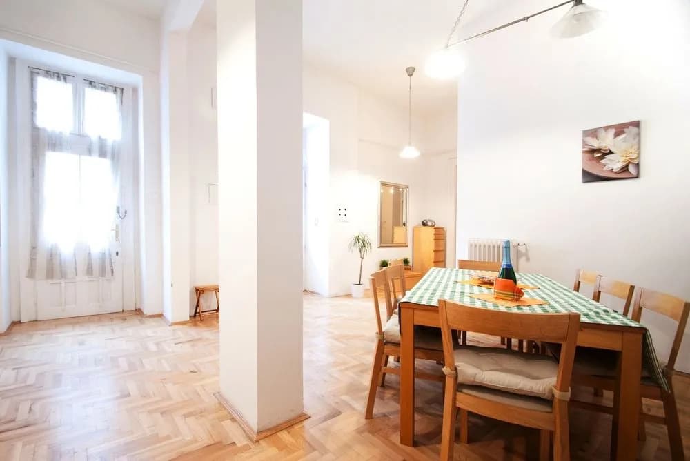 Basilica Apartment - photo 13