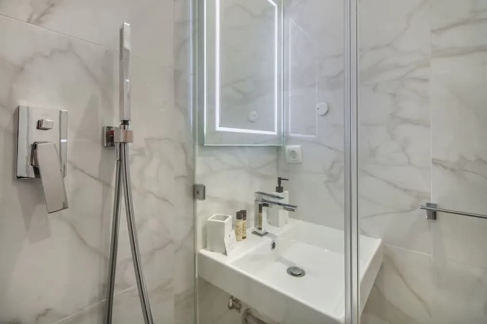 Marques de Pombal Metropolitan Flat - photo 7
