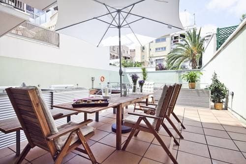 My Space Barcelona Pool Garden Apartments - photo 5