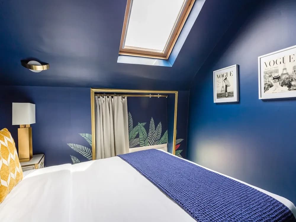 Luxury 2 Bedroom Duplex - Beautiful Monument View - photo 6