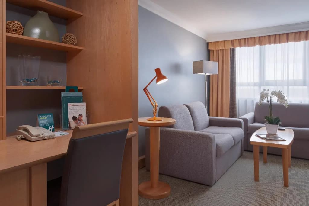 Holiday Inn London-Kensington Forum - photo 22