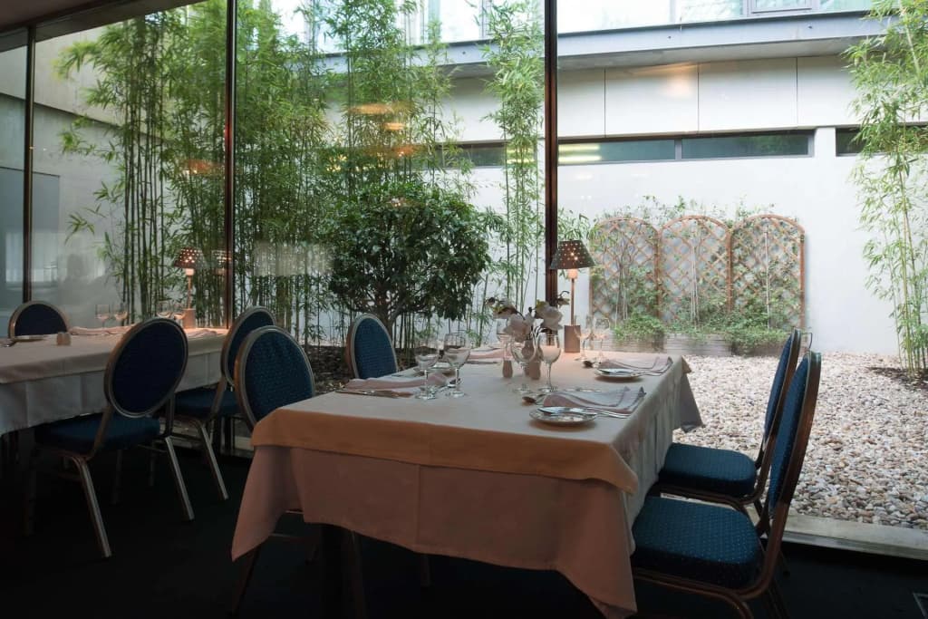 VIP Executive Art's Hotel - photo 35