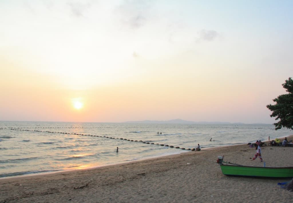 Abani Jomtien Inn - photo 7