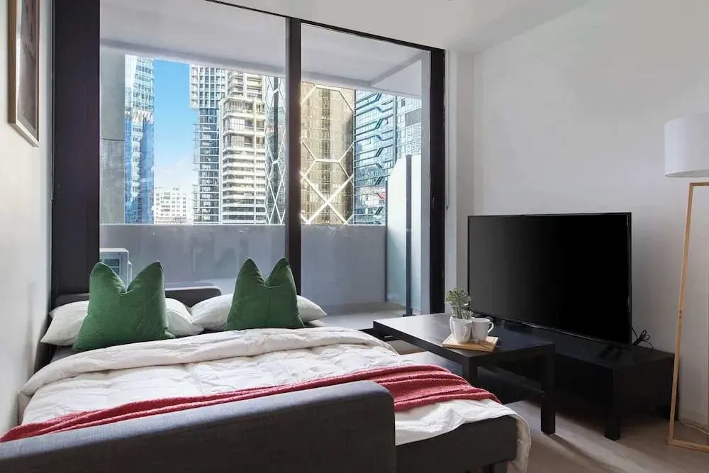 2BR Apt Next to Melbourne Central With City Views - photo 4
