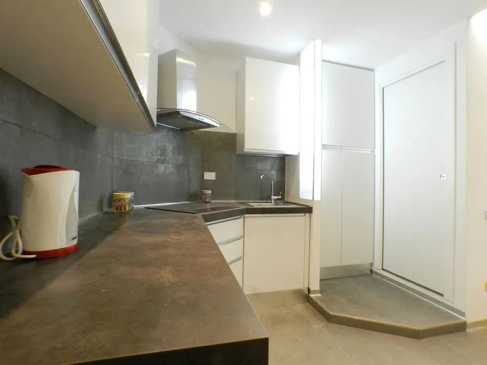 Eli House Vatican - photo 2