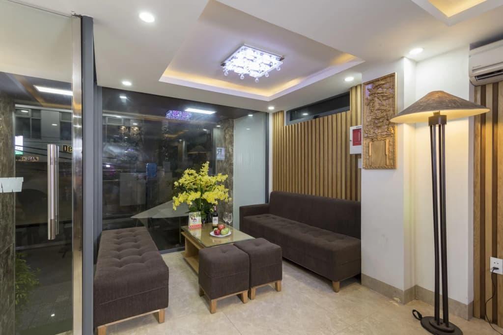 Ngan Hotel - photo 2
