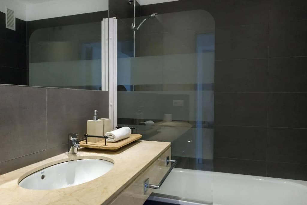 Palau de la Musica Apartments - photo 9