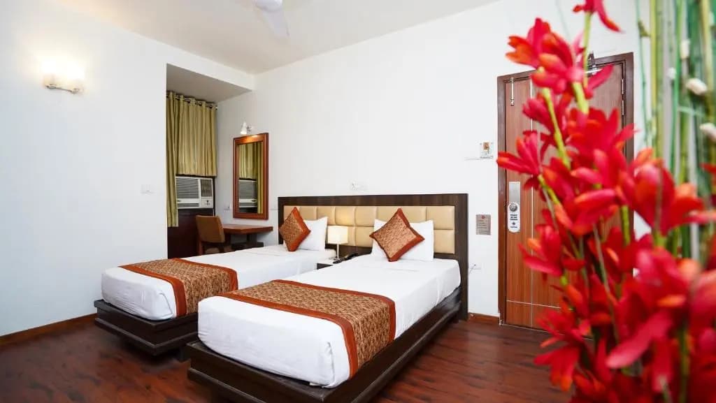 Hotel Pooja Palace - photo 8