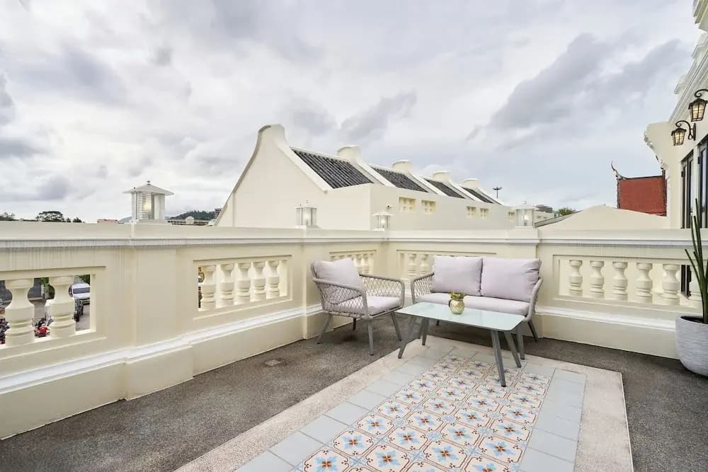 Hawa House Phuket Oldtown - photo 1
