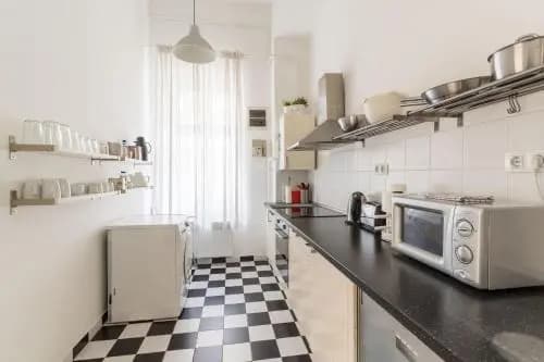 White Apartment - photo 16