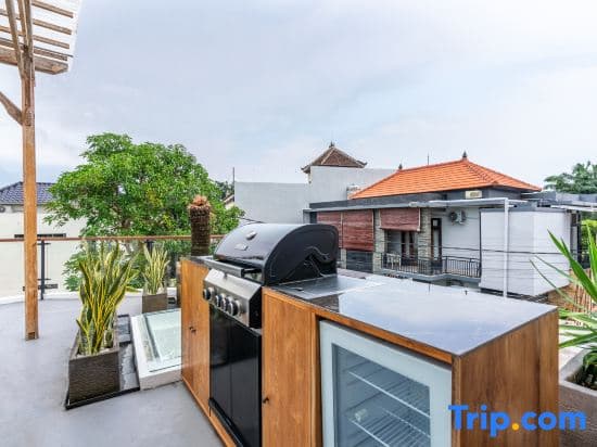 Villa Ozkar - Elegant 3 Bedroom Villa with Pool & Sunset Terrace - photo 46