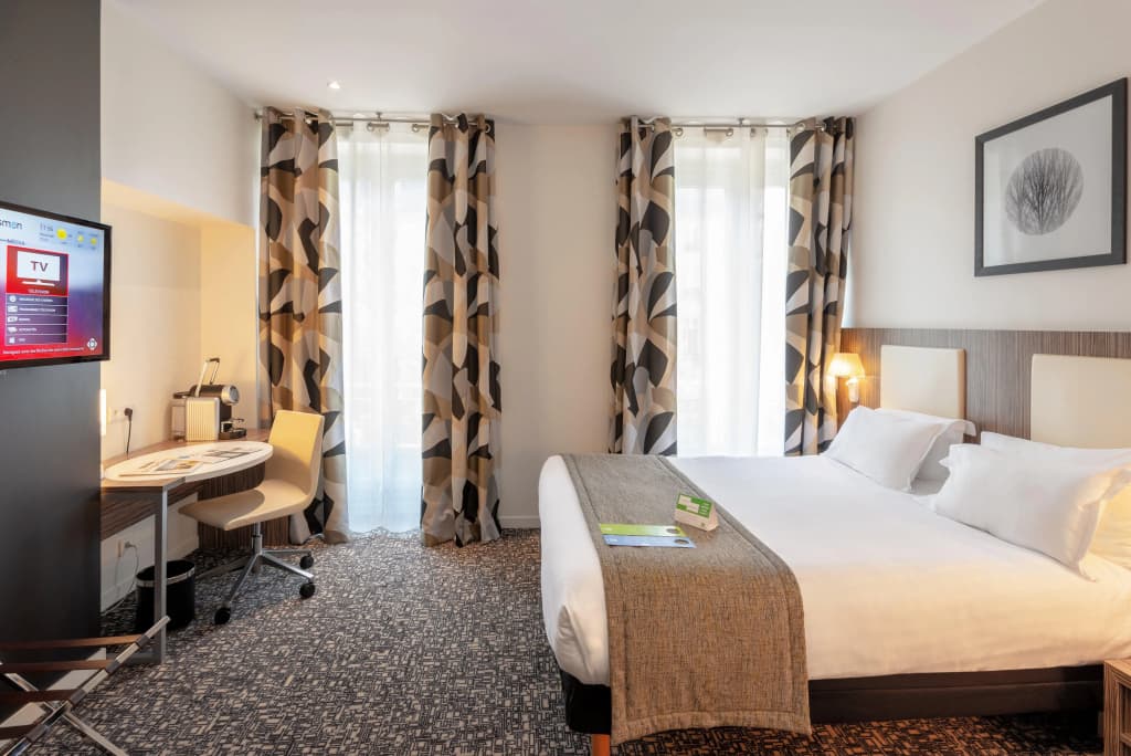 Holiday Inn Paris Opéra Grands Boulevards by IHG Hotel - photo 2