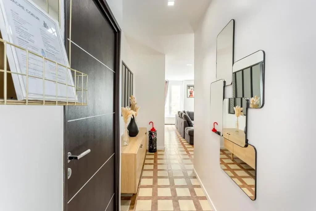 180 Suite Eden, Luxury Apt at Sacre Coeur - photo 9
