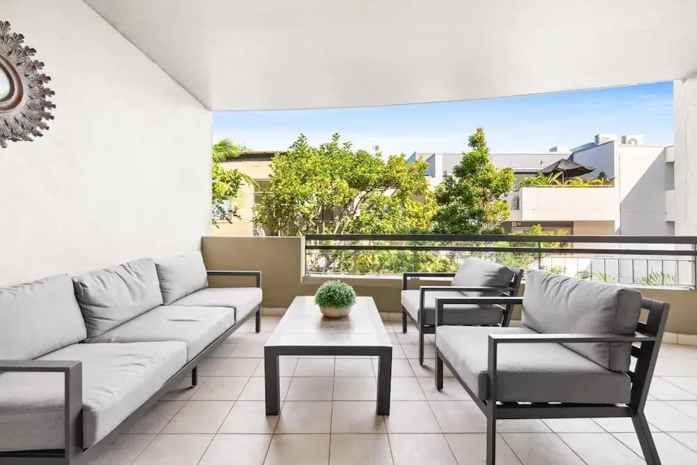 Spacious 2-bed, 2-bath Moments From Avalon Beach - photo 5