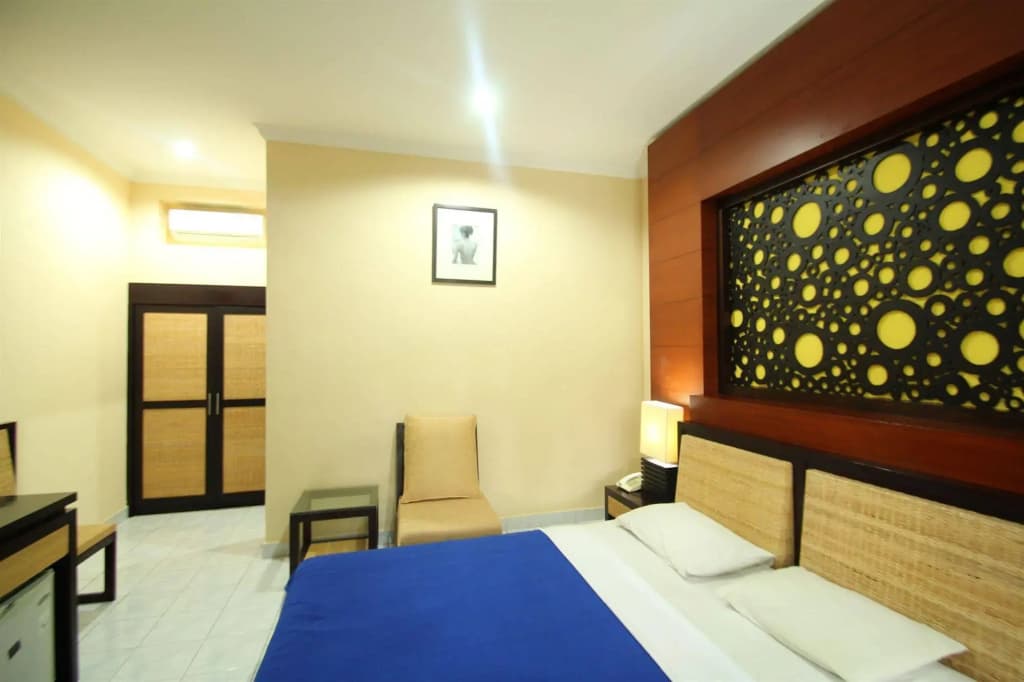 Lusa Hotel - photo 4