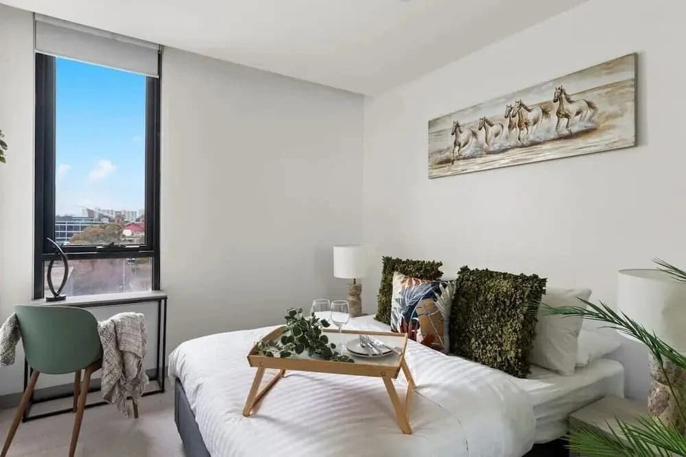 A Lux 2BR Apt Next to Melbourne Uni, Free Parking - photo 4
