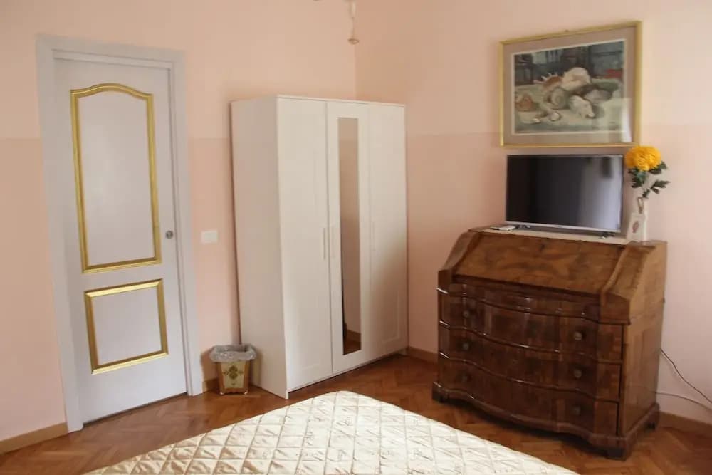Florence Moreno's Home - photo 2