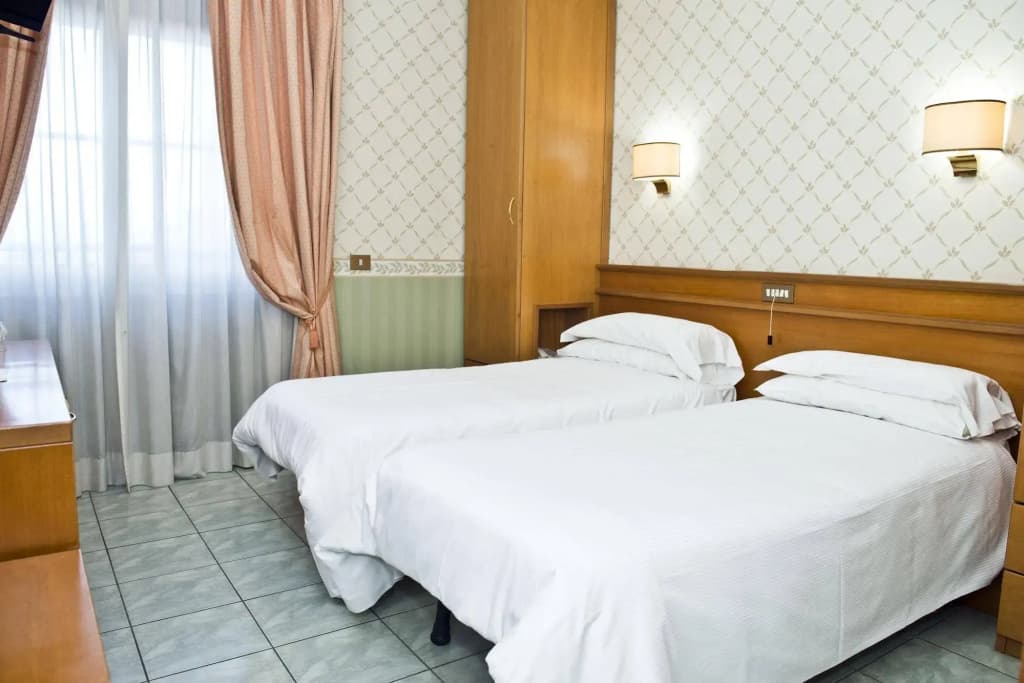 Adoro Hotel - photo 5