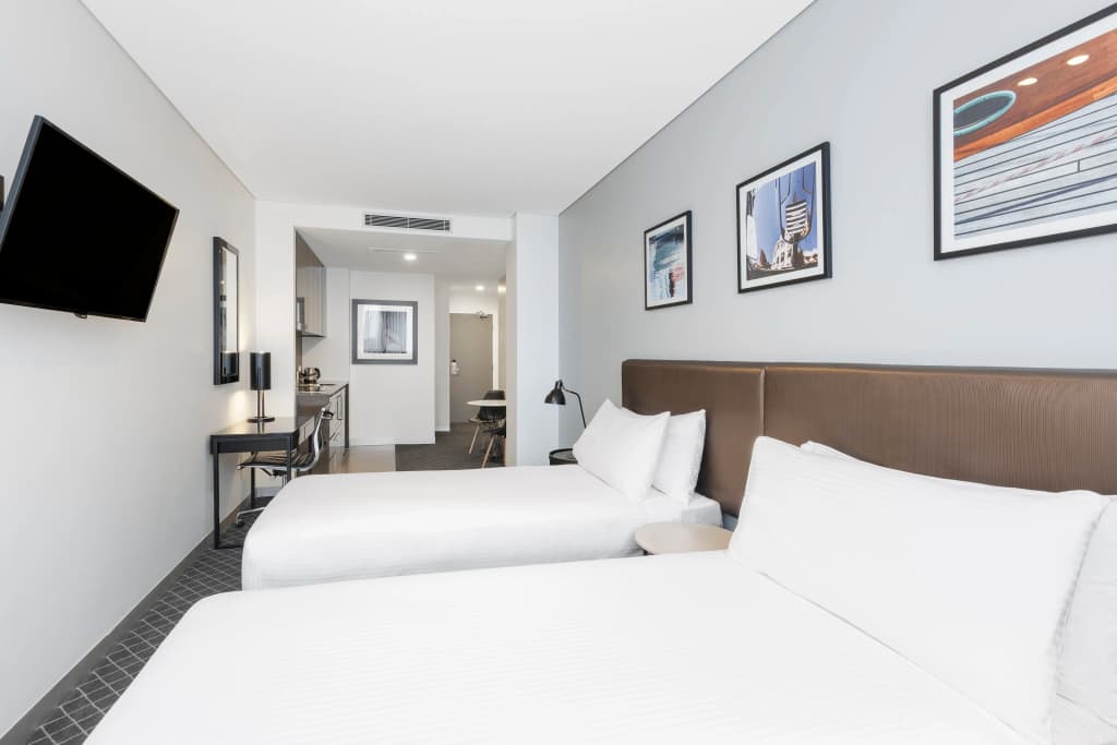 Holiday Inn & Suites Sydney Bondi Junction by IHG - photo 5