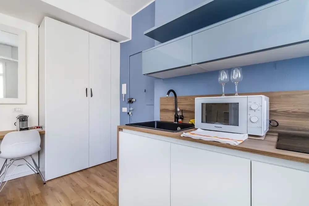 Gran Sasso - Cozy Modern Studio Steps From Piazza Piola - photo 8