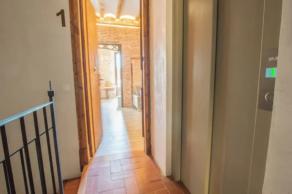 Classic Catedral Apartments - photo 8