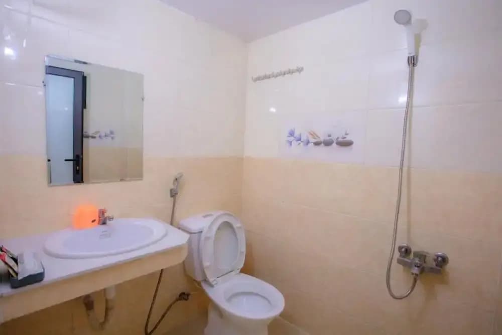 Khanh Gia Hotel - photo 9