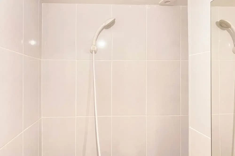 Good And Homey Apartment Studio At Tokyo Riverside Pik 2 - photo 8