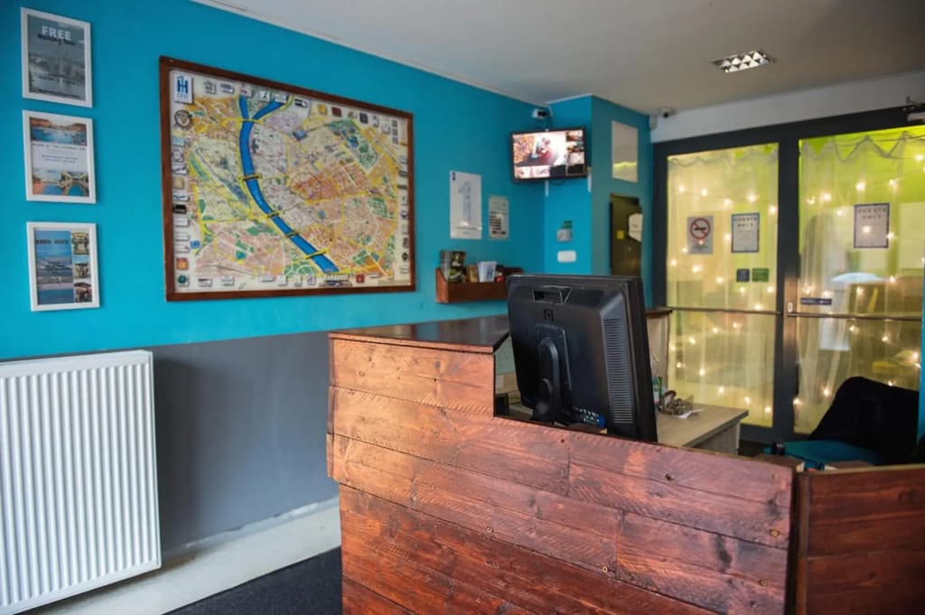 Hostel One Budapest - photo 2