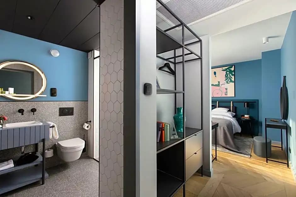 Alice Hostel - photo 4