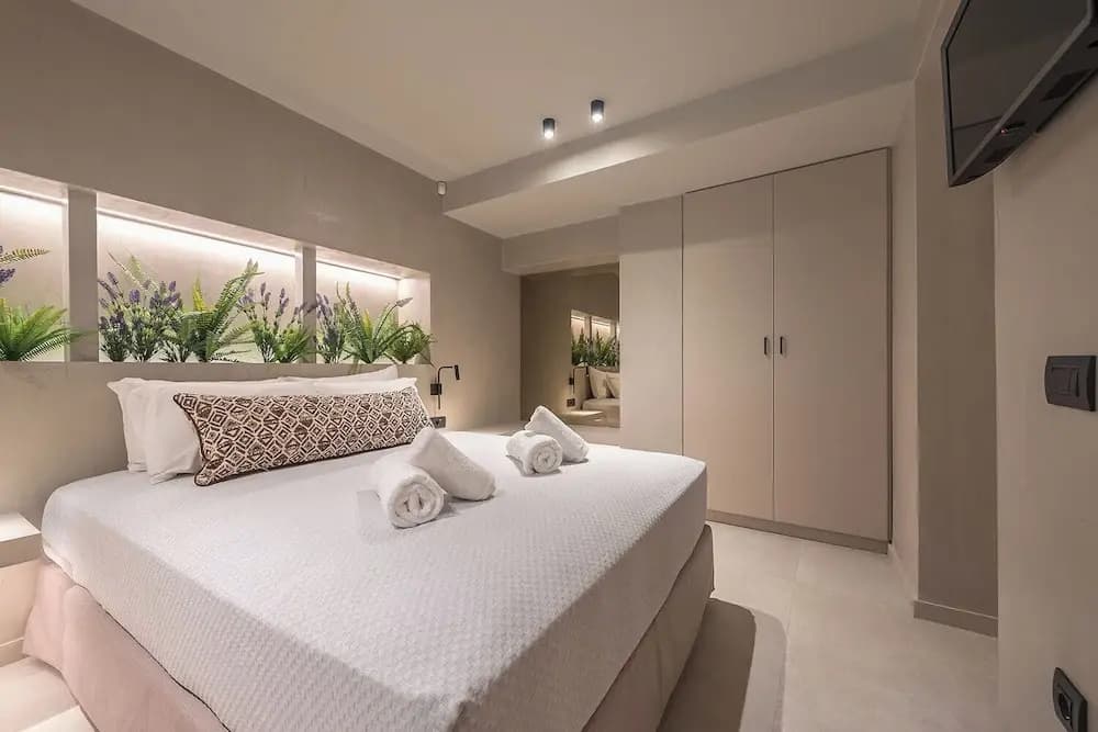 Apollonos 28 Luxury Suites - photo 5