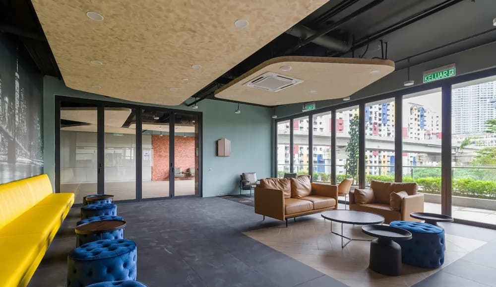 Neu Suites Residence, Embassy Row - photo 10