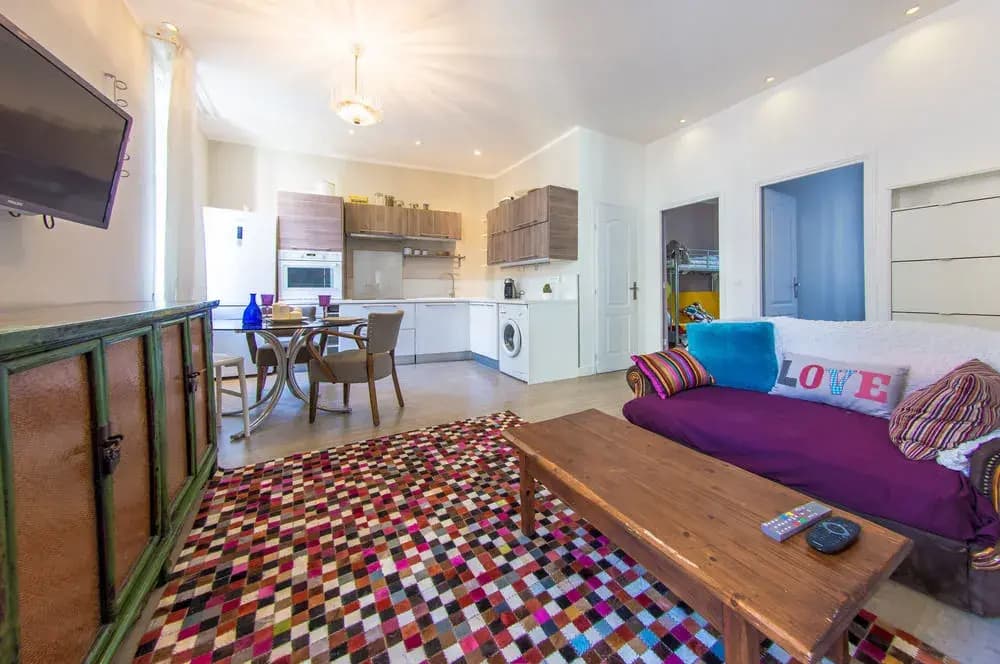 Urban chic Nice, 2 chambres et balcon - photo 15