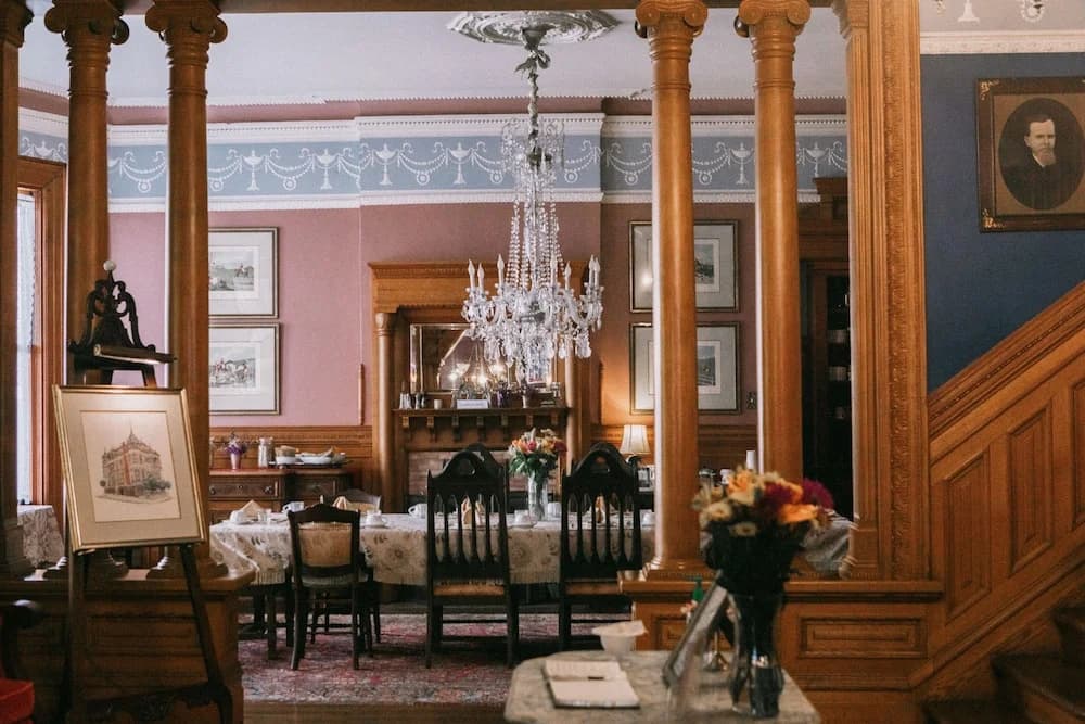 Chateau Tivoli B&B - photo 17
