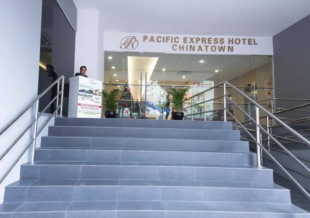 Pacific Express Hotel Chinatown - photo 15