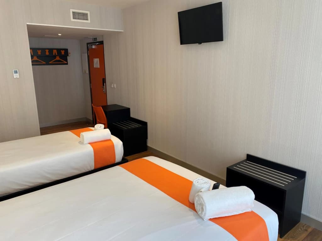 easyHotel Lisbon - photo 19