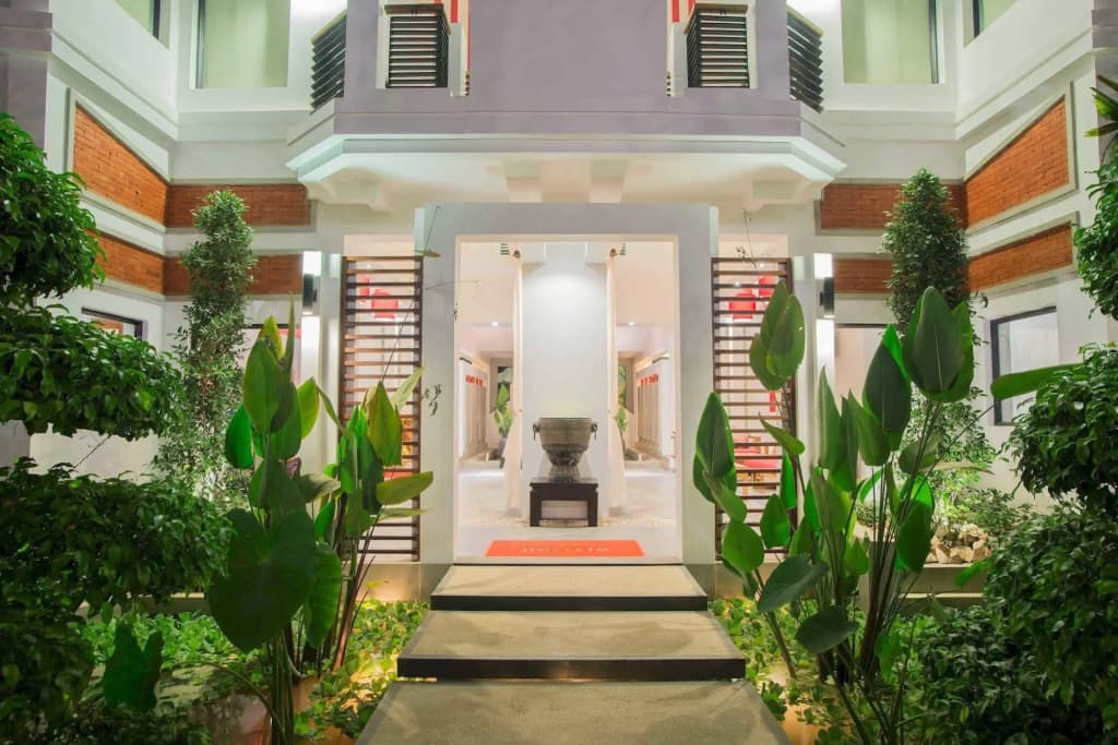 Chronicle Angkor Hotel - photo 1