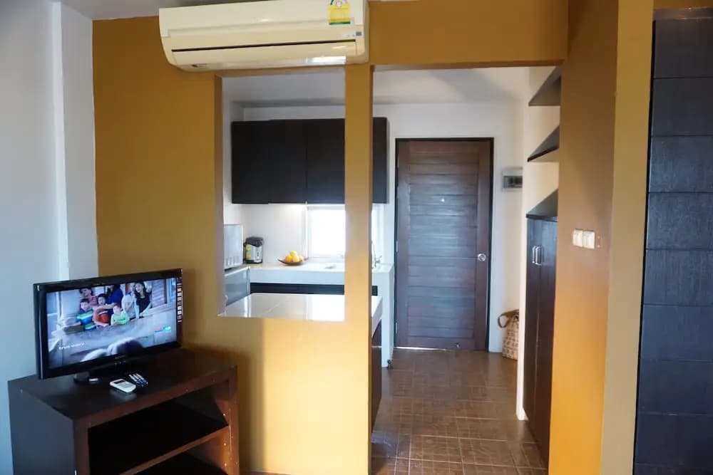 Phompassorn Apartment - photo 5