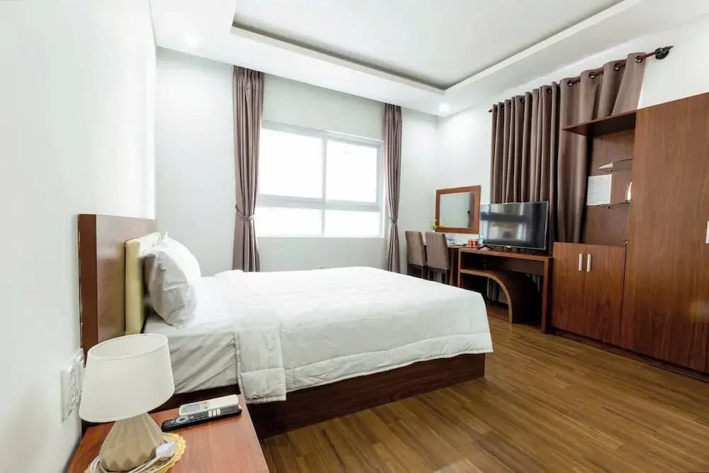 Bear Hotel & Homestay 2 - photo 2