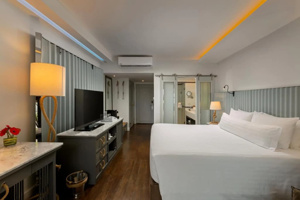 The Boathouse Phuket Hotel - photo 3