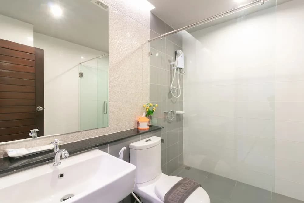 Carpio Hotel Phuket - photo 9