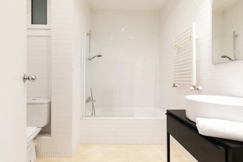 Ab Berlin Les Corts Apartment - photo 8