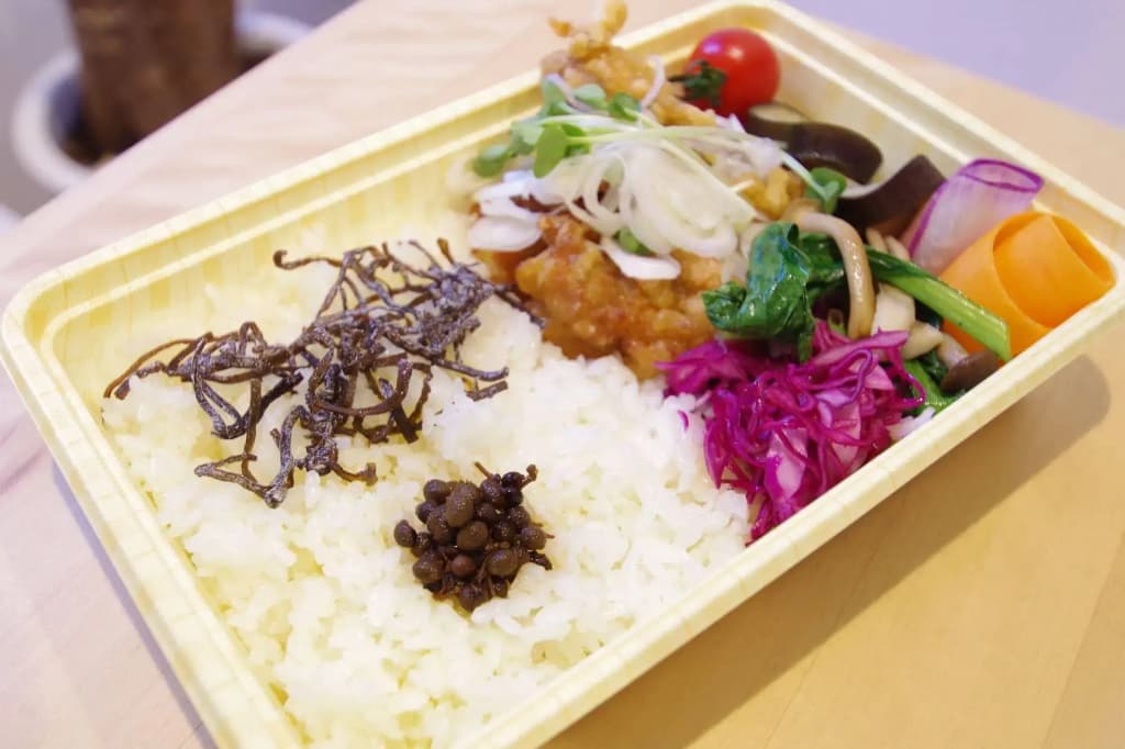 Ark Hostel & Cafe Dining - photo 11