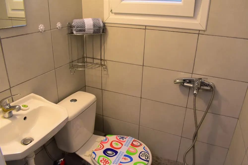Small & Cozy Flat near Hospitals - photo 9