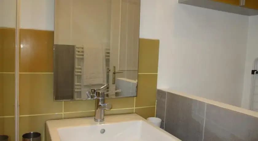Sky Parlor Studio Apartment - photo 7
