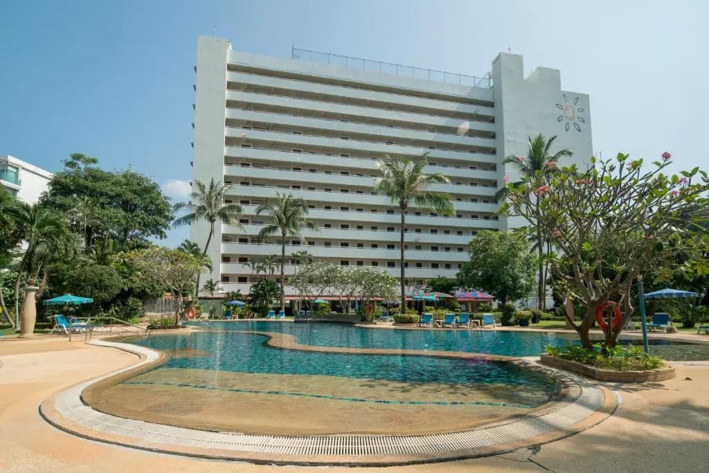 Phuket Palace Condominium by Ale - photo 10
