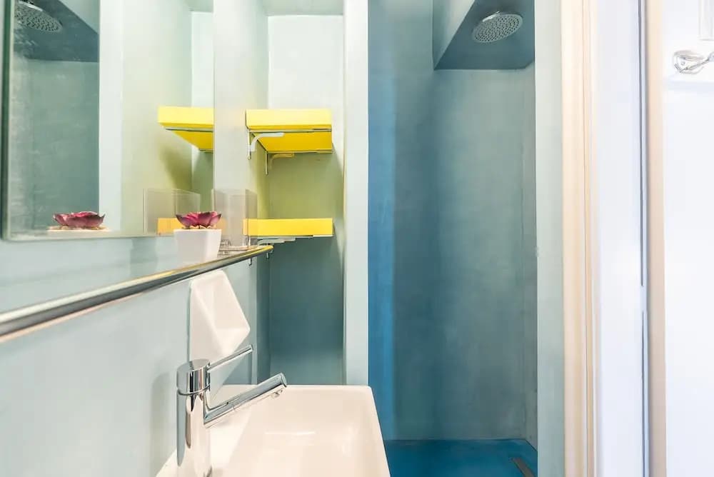 Bright 2 Bed Apartment by Cloudkeys - photo 8