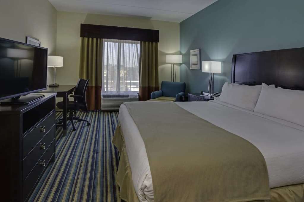 Holiday Inn Express & Suites Orlando East - UCF Area by IHG - photo 6